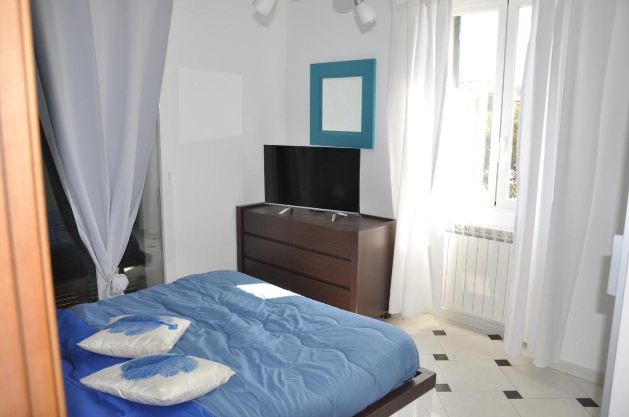 Appartamento Villa Rita A 100 M Dal Mare! Vallecrosia Exterior foto