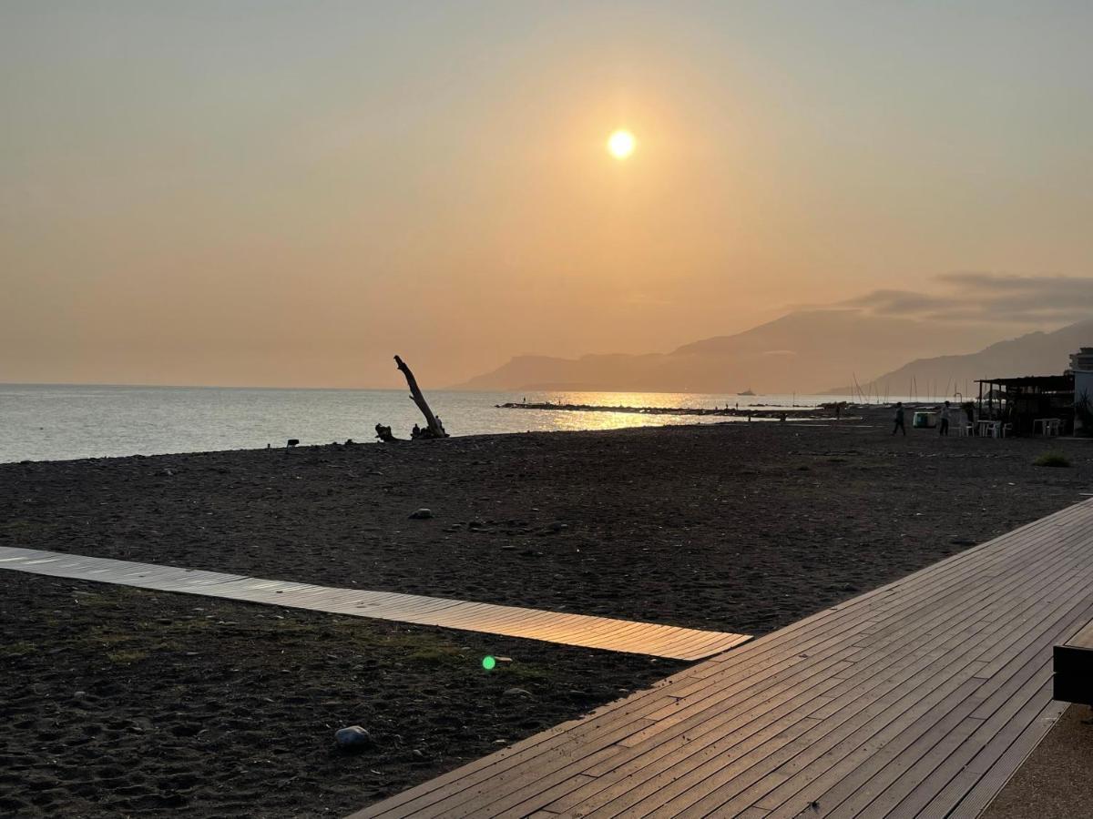 Appartamento Villa Rita A 100 M Dal Mare! Vallecrosia Exterior foto